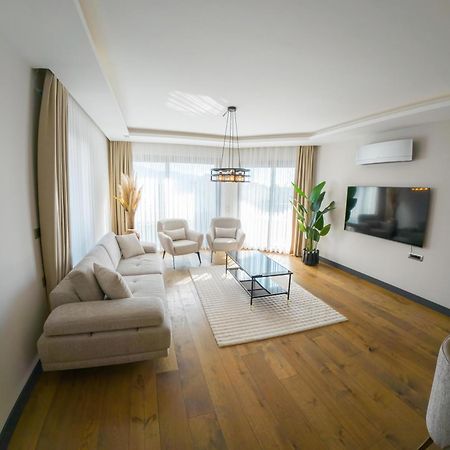 Utopia Suite Bornova Exterior photo